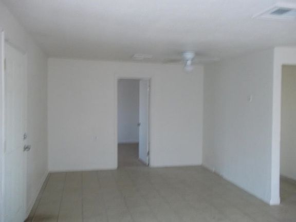 5th image of 2729 E Wood St Unit A