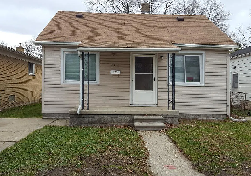 2136 Olive Ave
