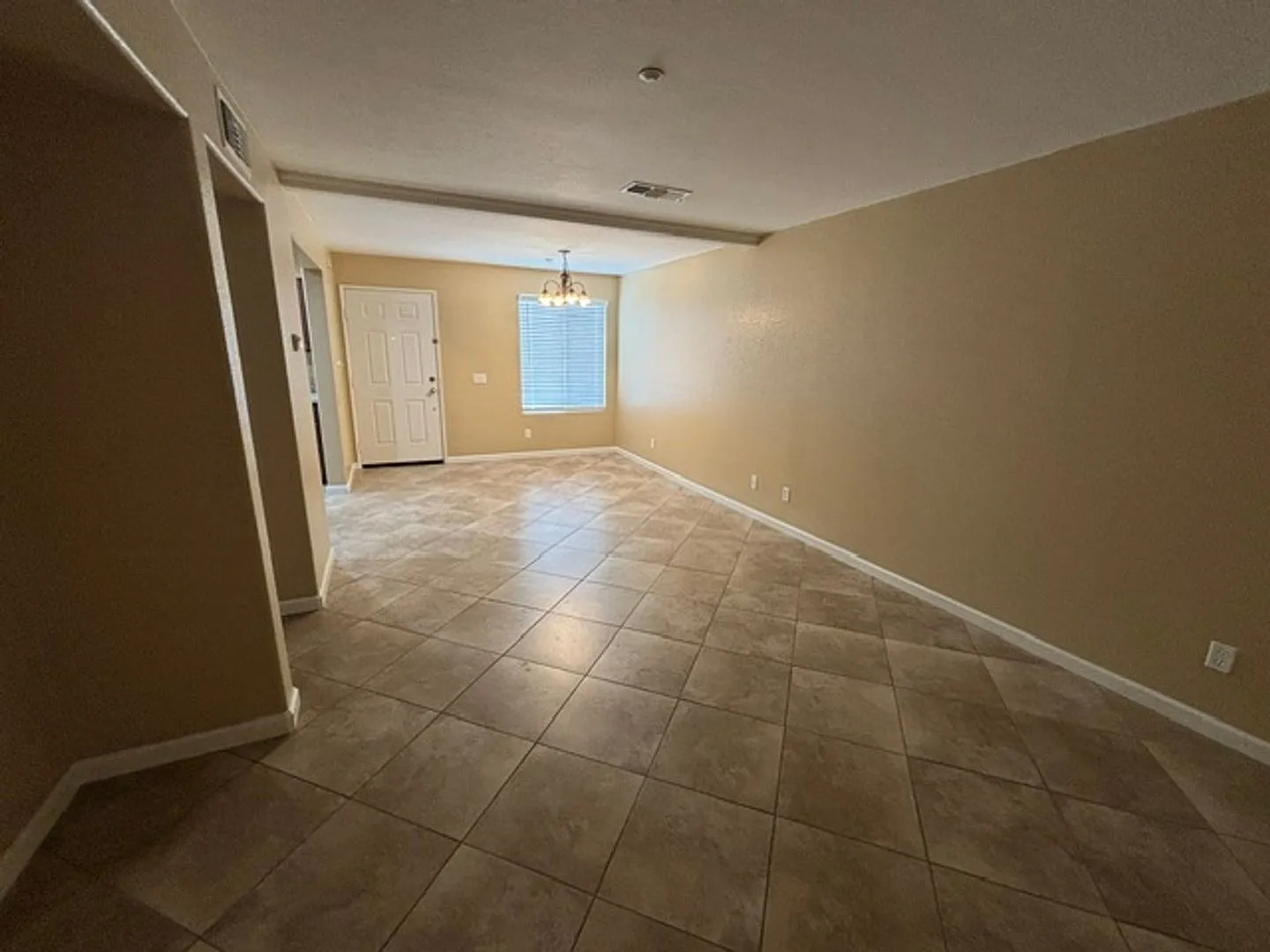 642 W. Brewer Rd. #122 — Photo 3