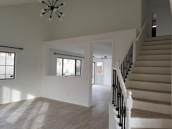 4th image of 5751 Charlotte Pl