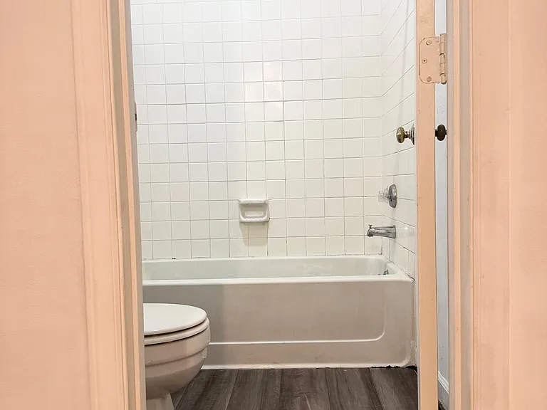 2522 Avent Ferry Rd #102 — Photo 3