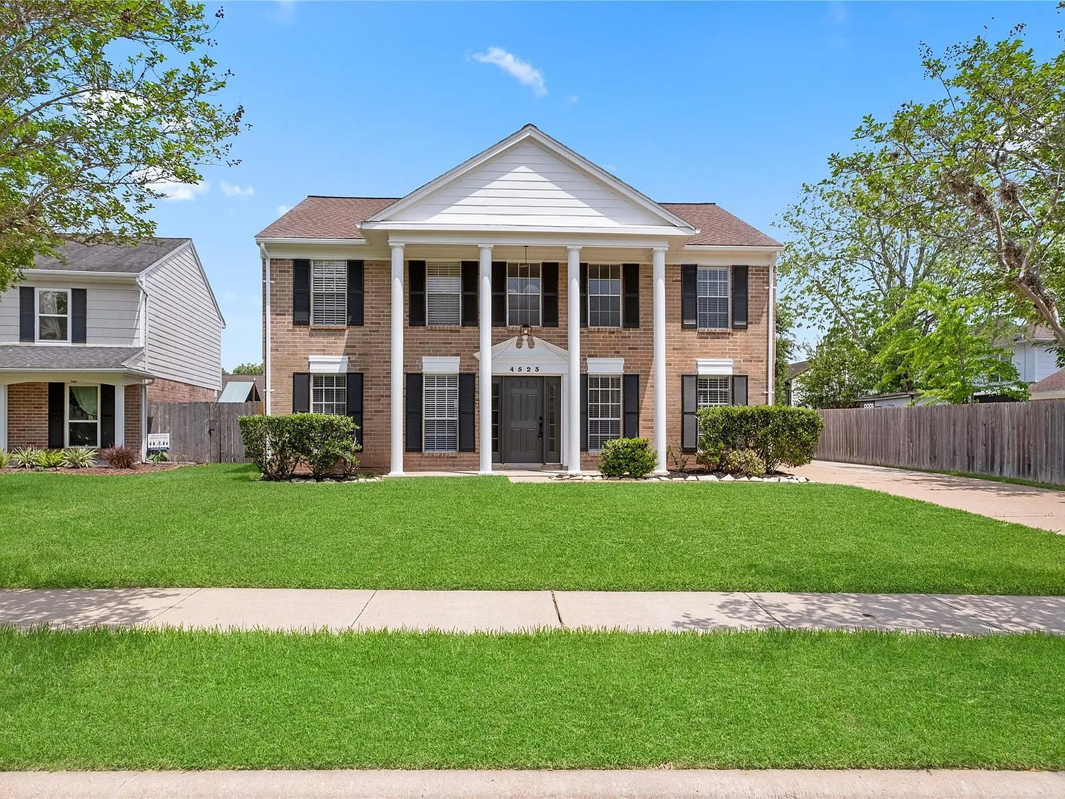3 bed, 2.5 bath, 2145 sqft, $2,695 — Photo 1