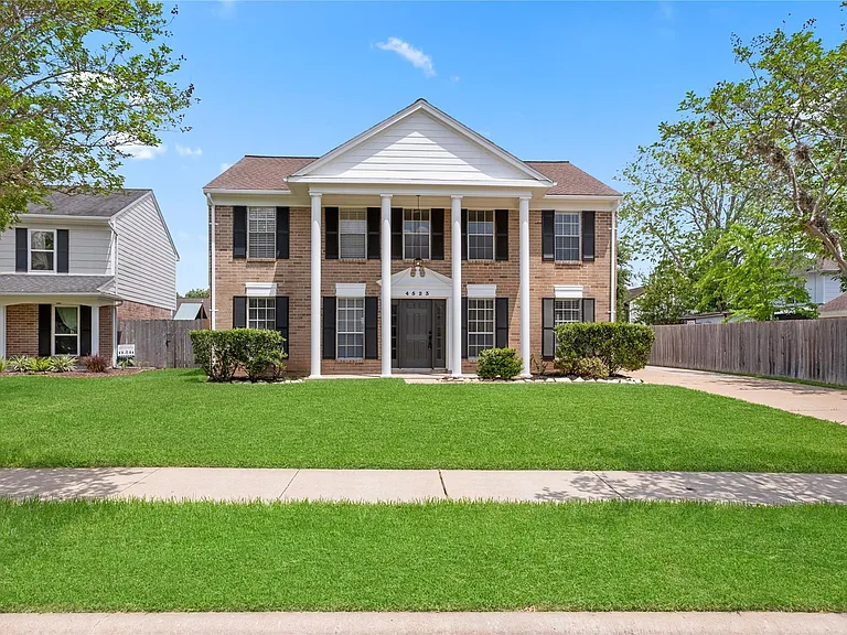 4523 Waterfall Way — Photo 1