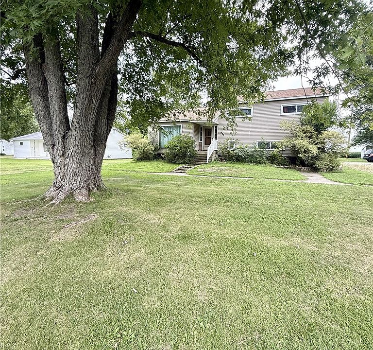 1st image of 204 N Boyer Ave