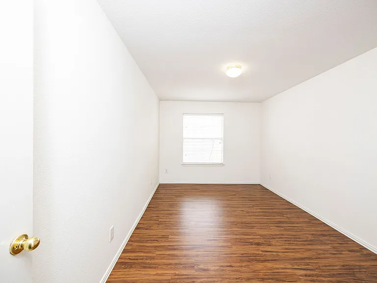 3103 Kingsbury Dr — Photo 24