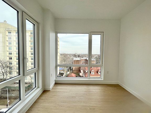 4th image of 335 Linden Blvd #7F
