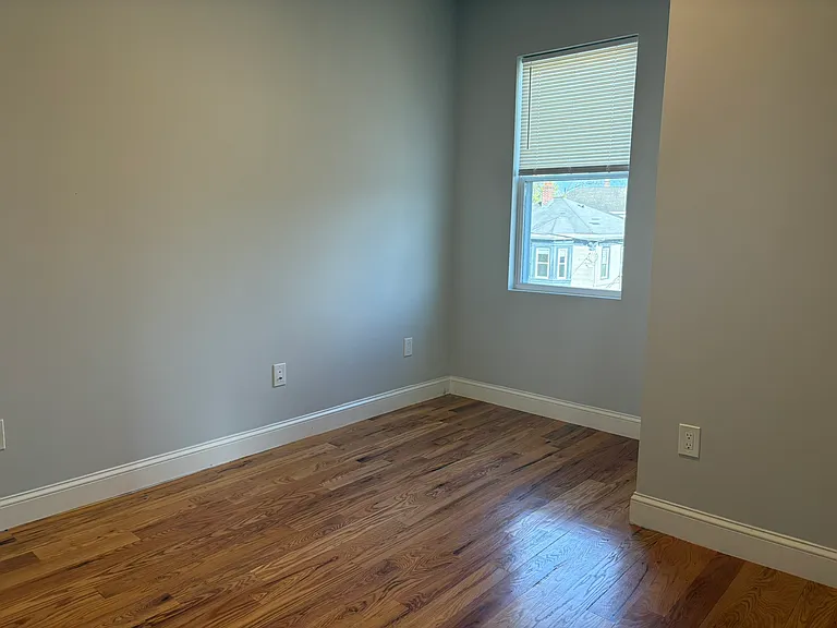151 Crescent St #303 — Photo 10