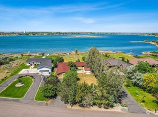 8948 Goodrich Rd SE, Moses Lake, WA 98837