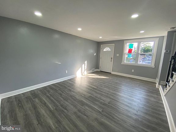 5th image of 1213 Crestview Rd