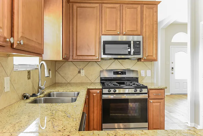 5047 Gulf Stream Ln — Photo 7