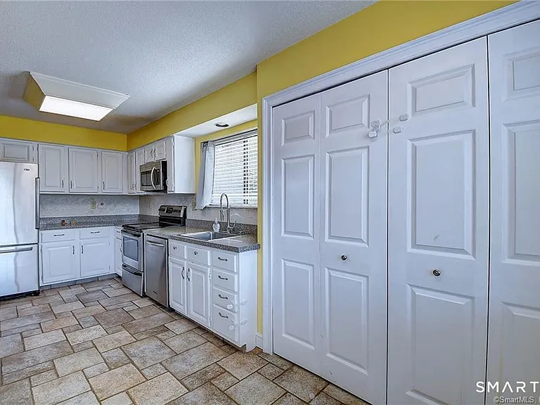 334 Conestoga Way #334 — Photo 16