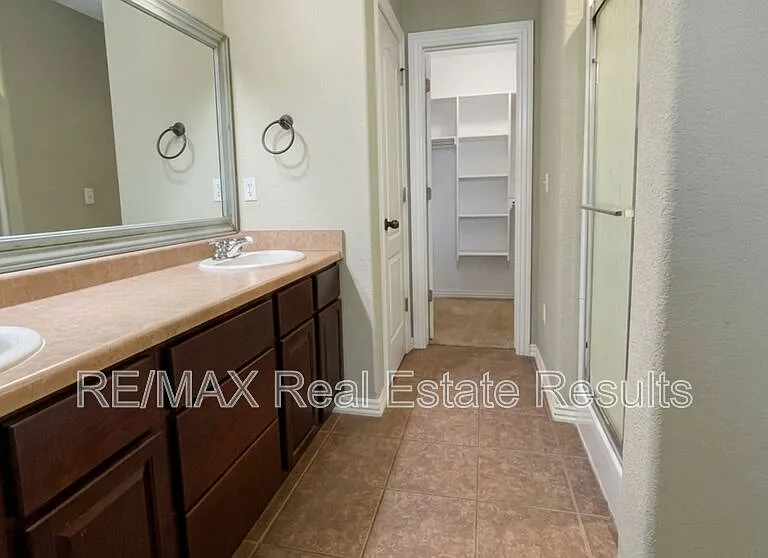 2904 SW Wentworth Ave — Photo 8