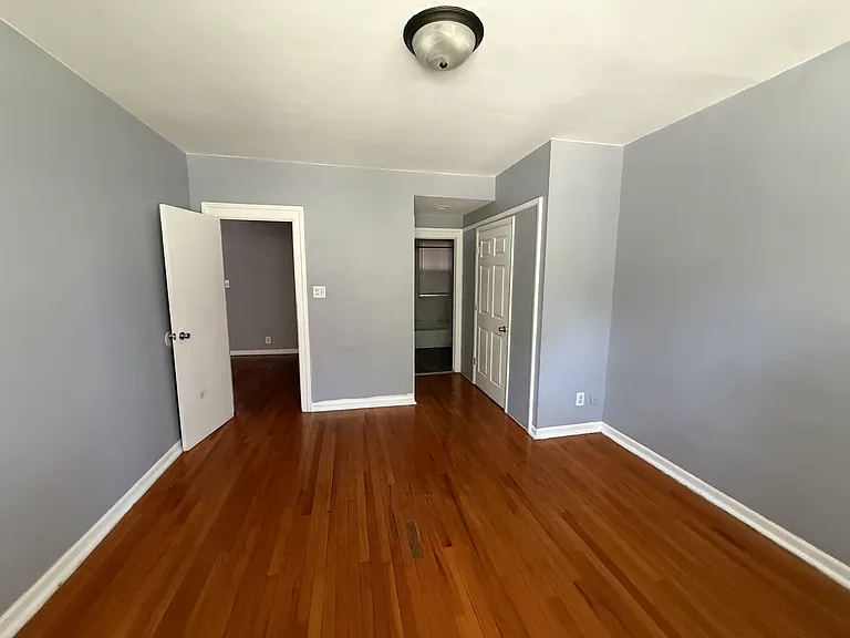 2550 E 78th St #1 — Photo 9