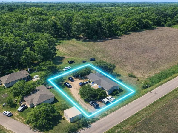 508 Summit St, Farmersville, TX 75442