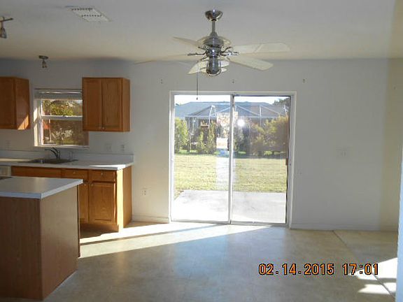 Home For Sale In Port saint lucie