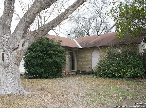 2nd image of 6614 Cedarhill