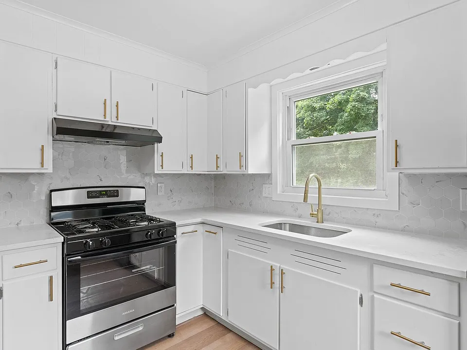 3534 N Delsea Dr