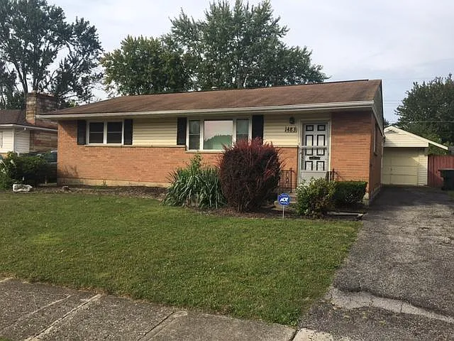 1483 Cunard Rd photo 1