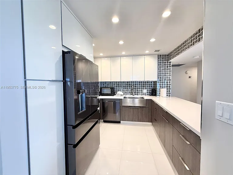 1985 S Ocean Dr #22P — Photo 7