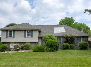 11416 W 72nd Ter, Shawnee, KS 66203