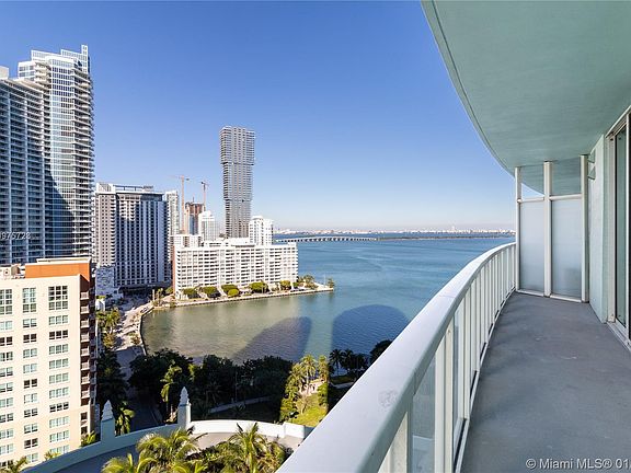 3rd image of 1900 N Bayshore Dr APT 1808
