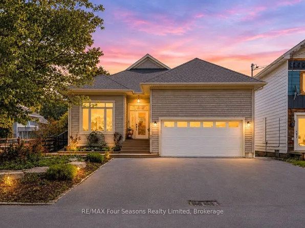 121 Elm St, Collingwood, ON L9Y 3J3