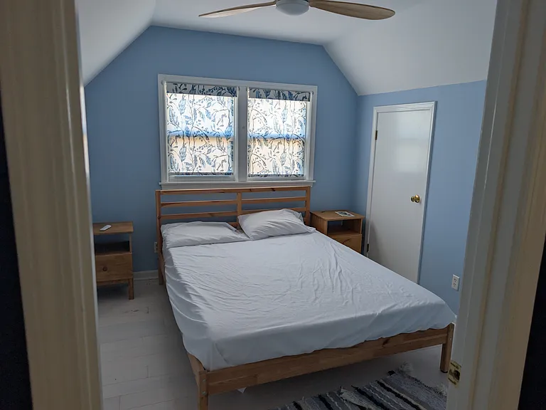 2419 Duncan St — Photo 18