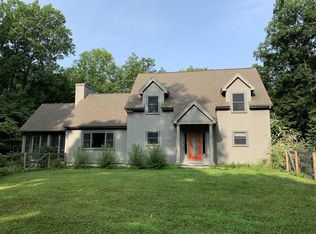 111 Hoefer Rd, Red Hook, NY 12571