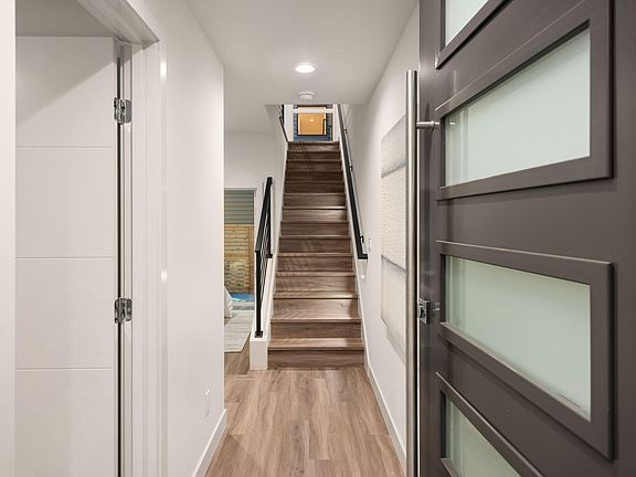 5th image of 40 W Etruria St #2213c161b