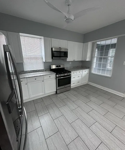 1028 N Central Park Ave #2 — Photo 5