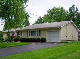 96 Ivy Ln, Bridgewater, NJ