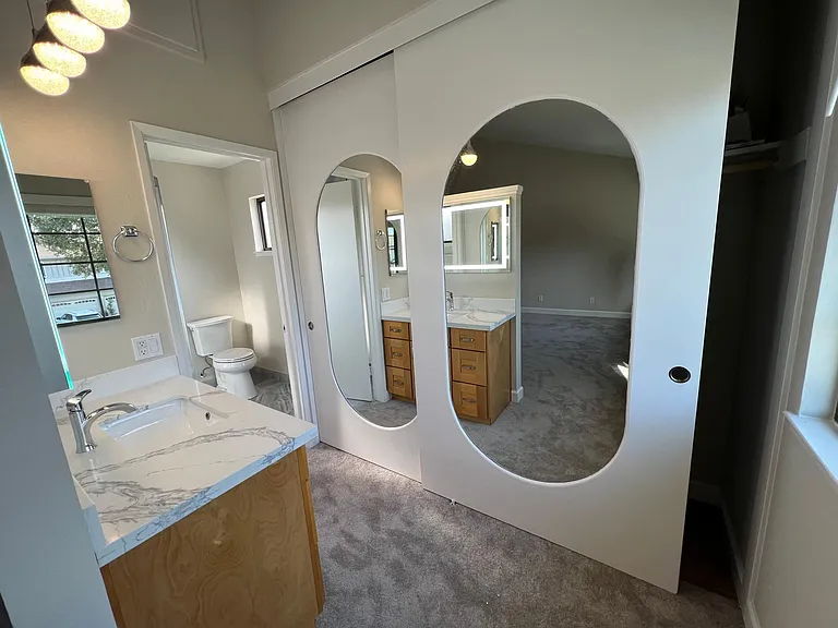Master Vanity