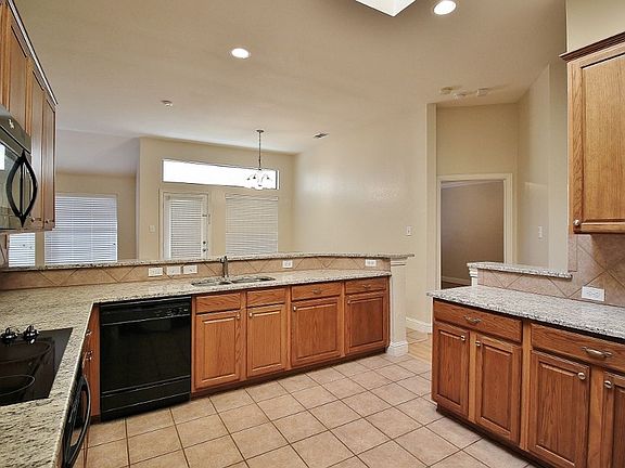 5th image of 6835 Landing Dr
