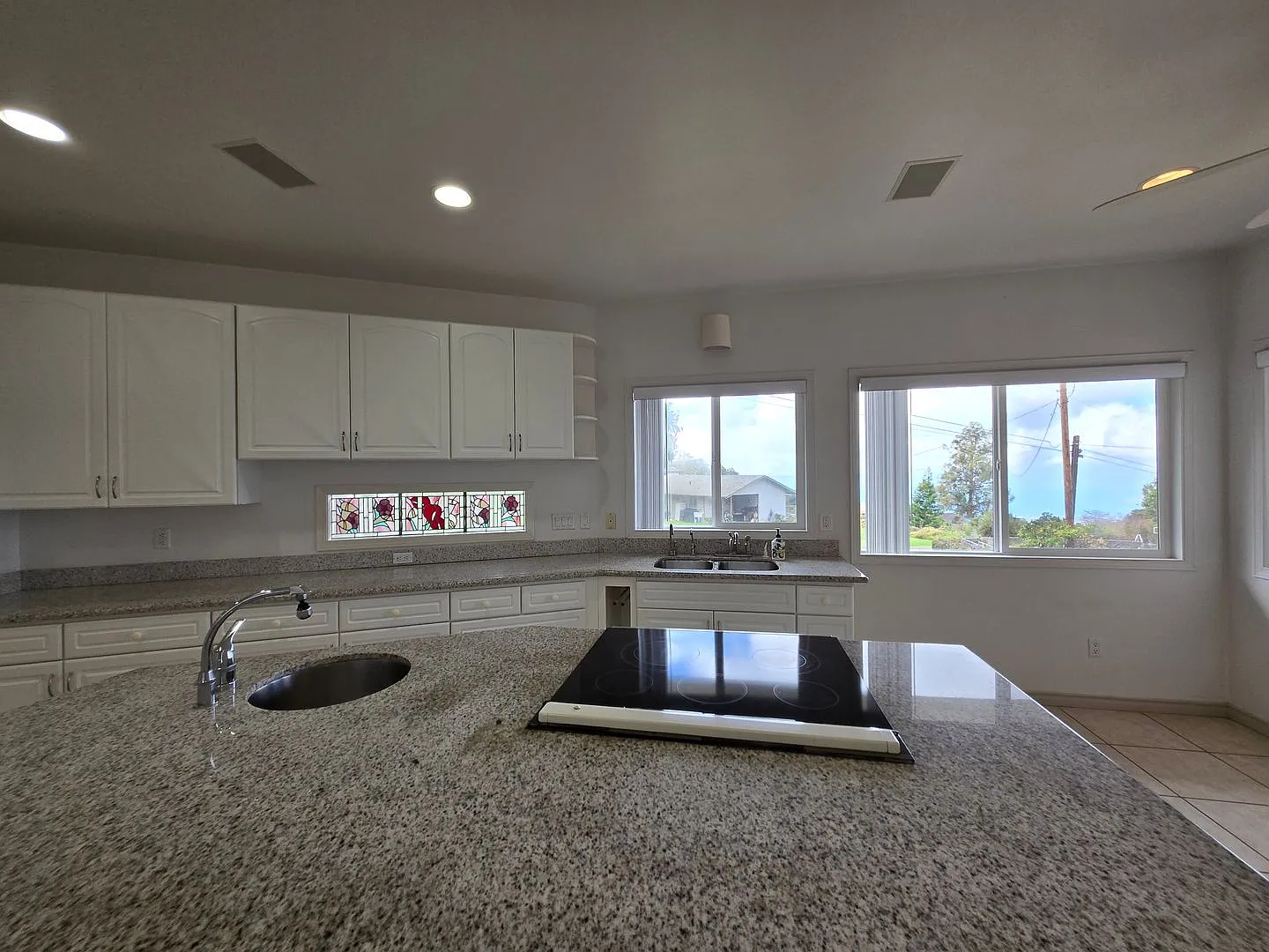 Renovated 3-Bedroom 2.5 bath Home in Kula — Photo 3