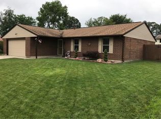 8941 Hickorygate Ln, Huber Heights, OH 45424