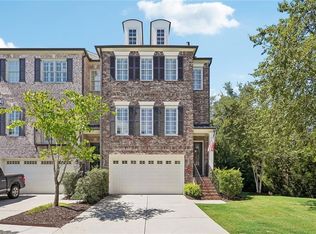 475 Rose Garden Ln, Alpharetta, GA 30009