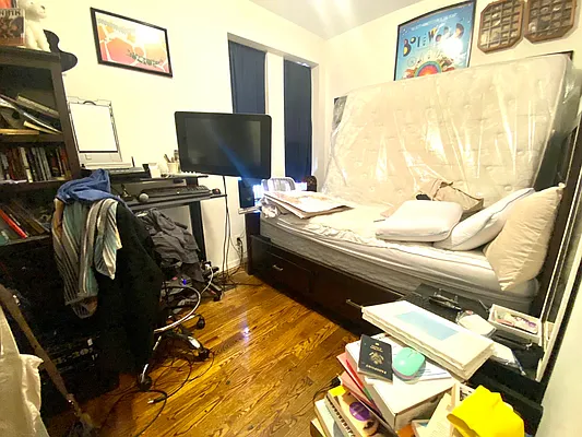 Rented by Lang Realty LLC | media 21