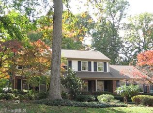 1005 Bridgewater Dr, Greensboro, NC 27410