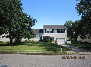 137 Red Stone Rdg, Delran, NJ 08075