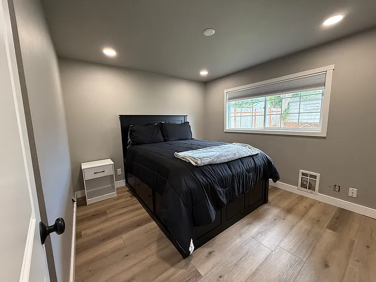 2833 Sherman Ave — Photo 11