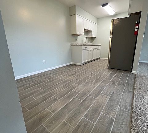 3rd image of 303 Birch St #7