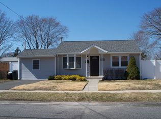 1367 Lombardy Blvd, Bay Shore, NY 11706