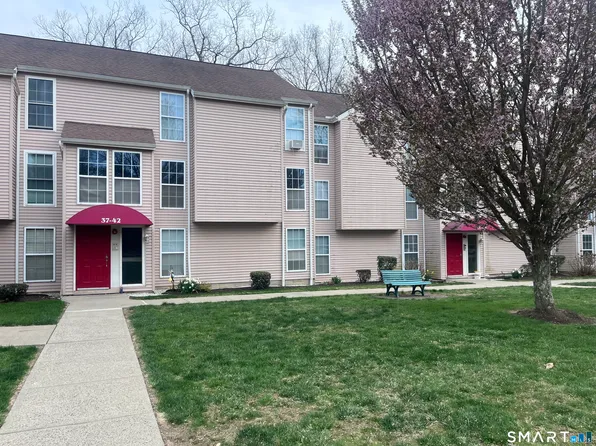 40 Heather Ridge, Shelton, CT 06484
