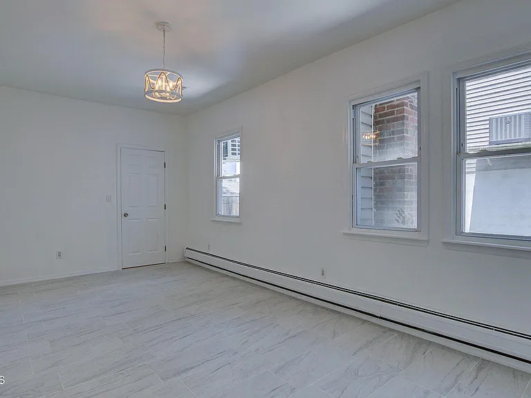 19 Bayview Ave #B — Photo 23
