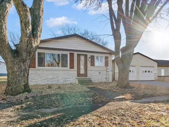 336 Kalman Ave, Readlyn, IA 50668