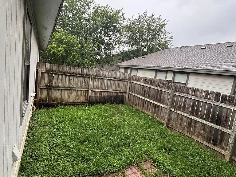 515 Luther Dr #A — Photo 22