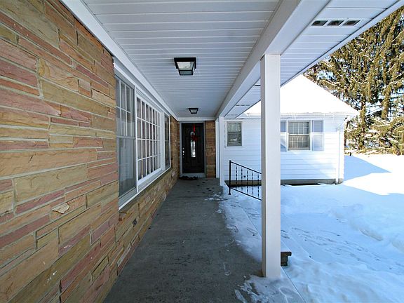 3rd image of 5614 Sugar Bush Ln