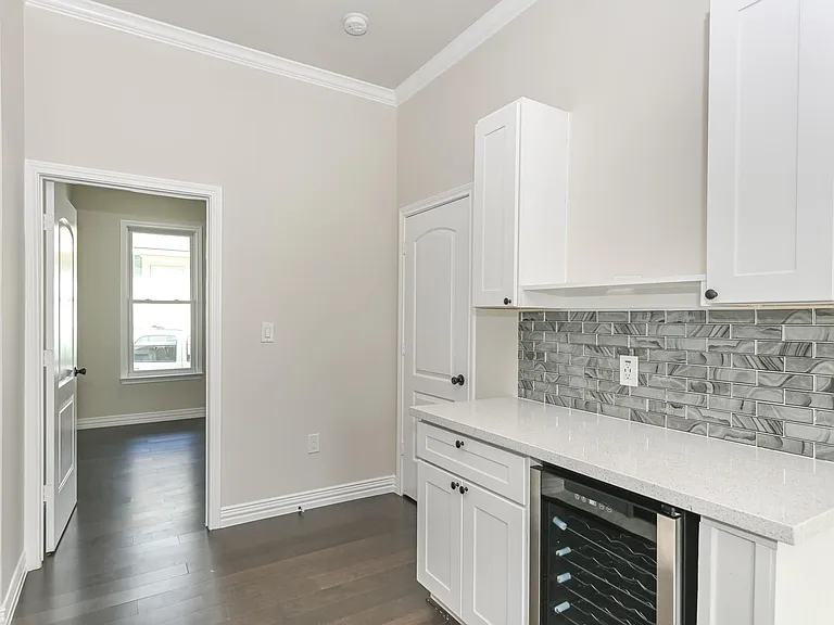 2902 Houston Ave — Photo 13