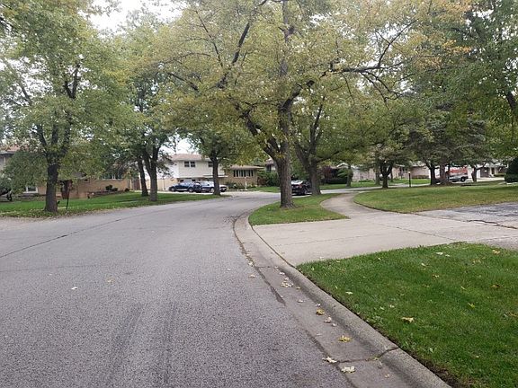 5th image of 18831 Wildwood Ave