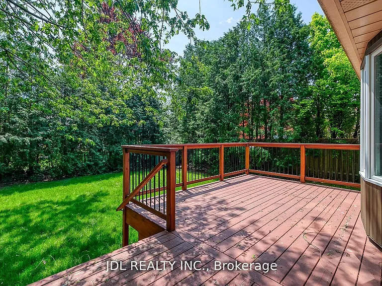 87 Munro Blvd — Photo 33